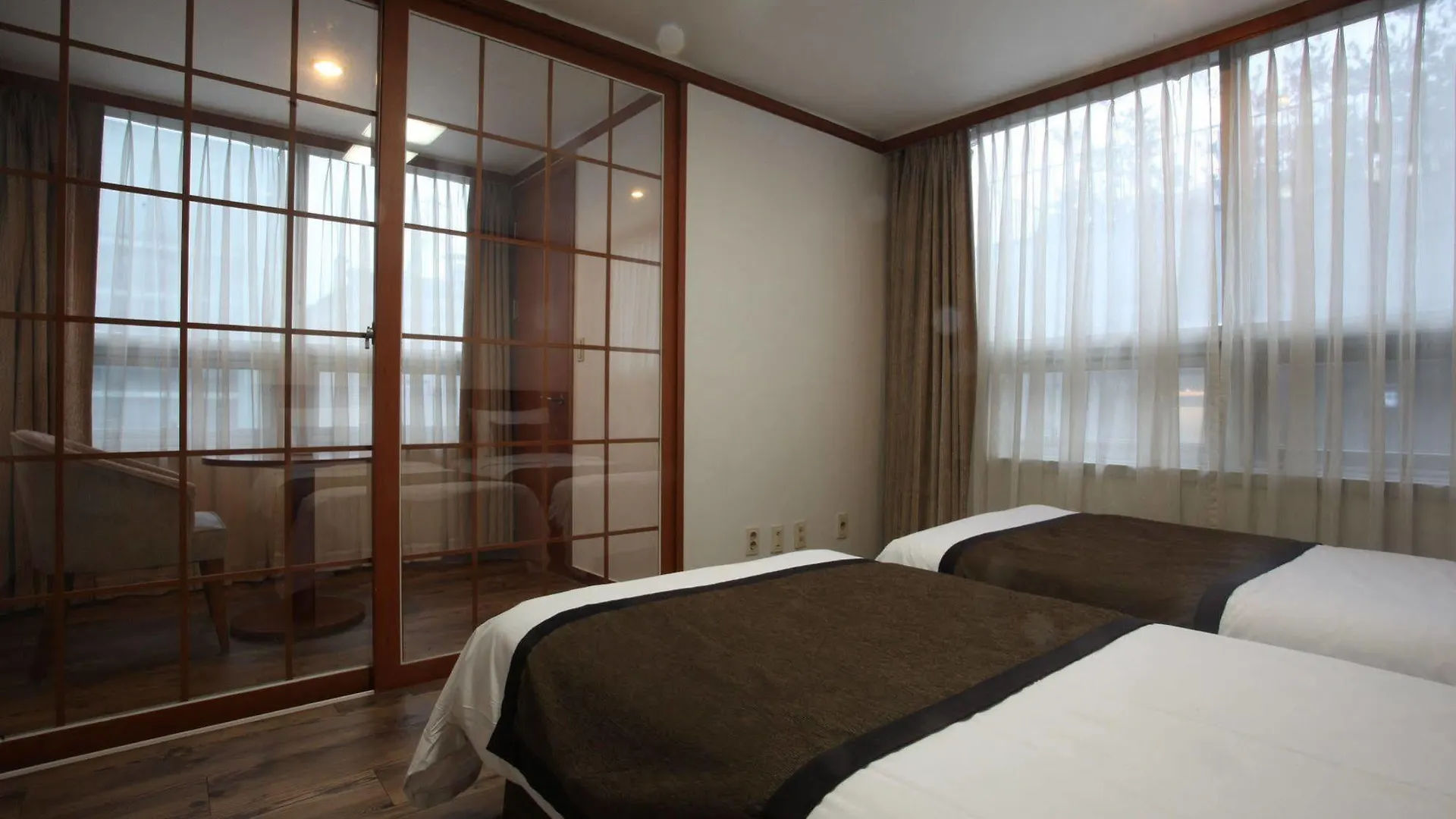 Coatel Chereville Seoul Hotel