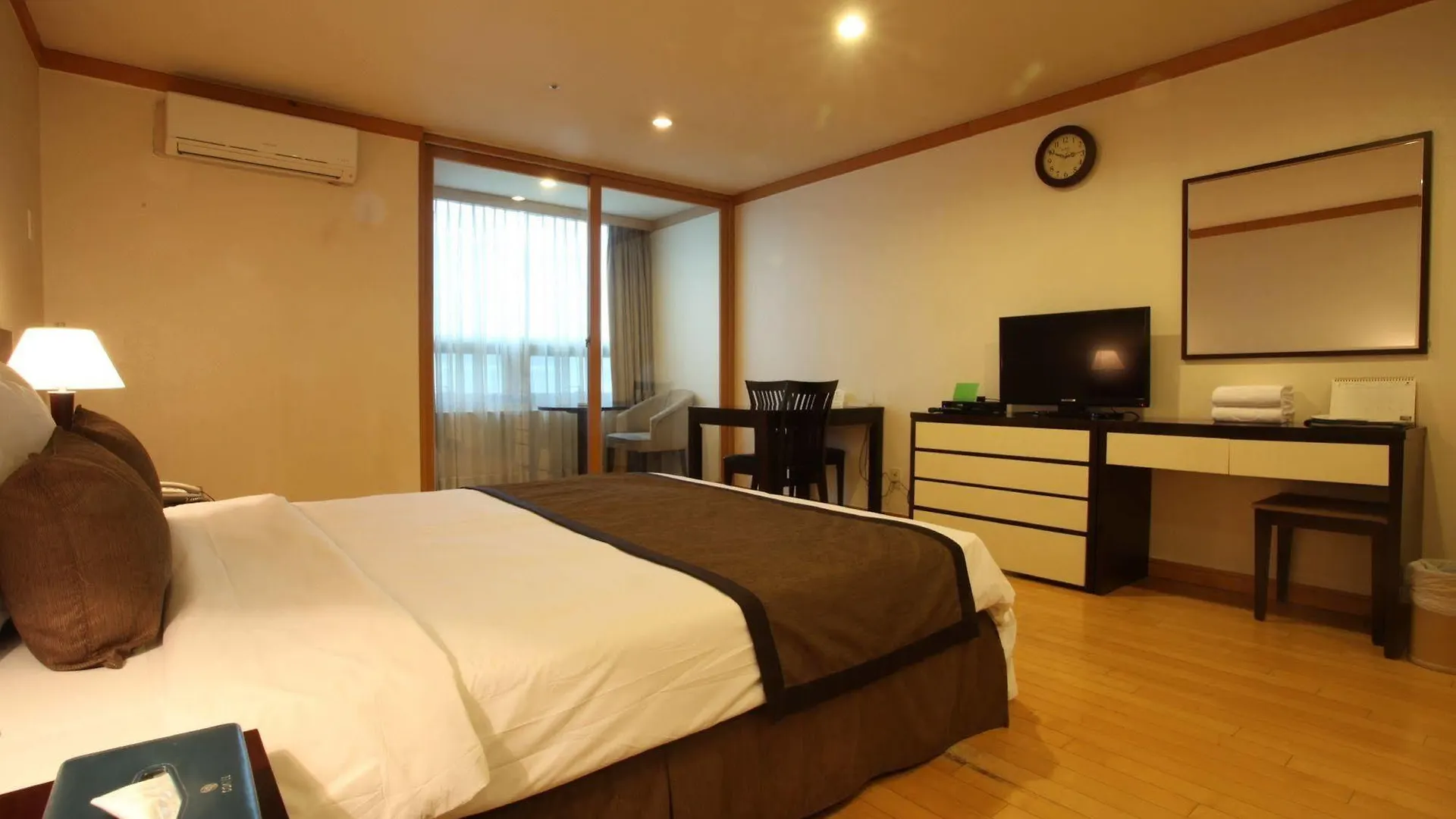 Coatel Chereville Seoul Hotel