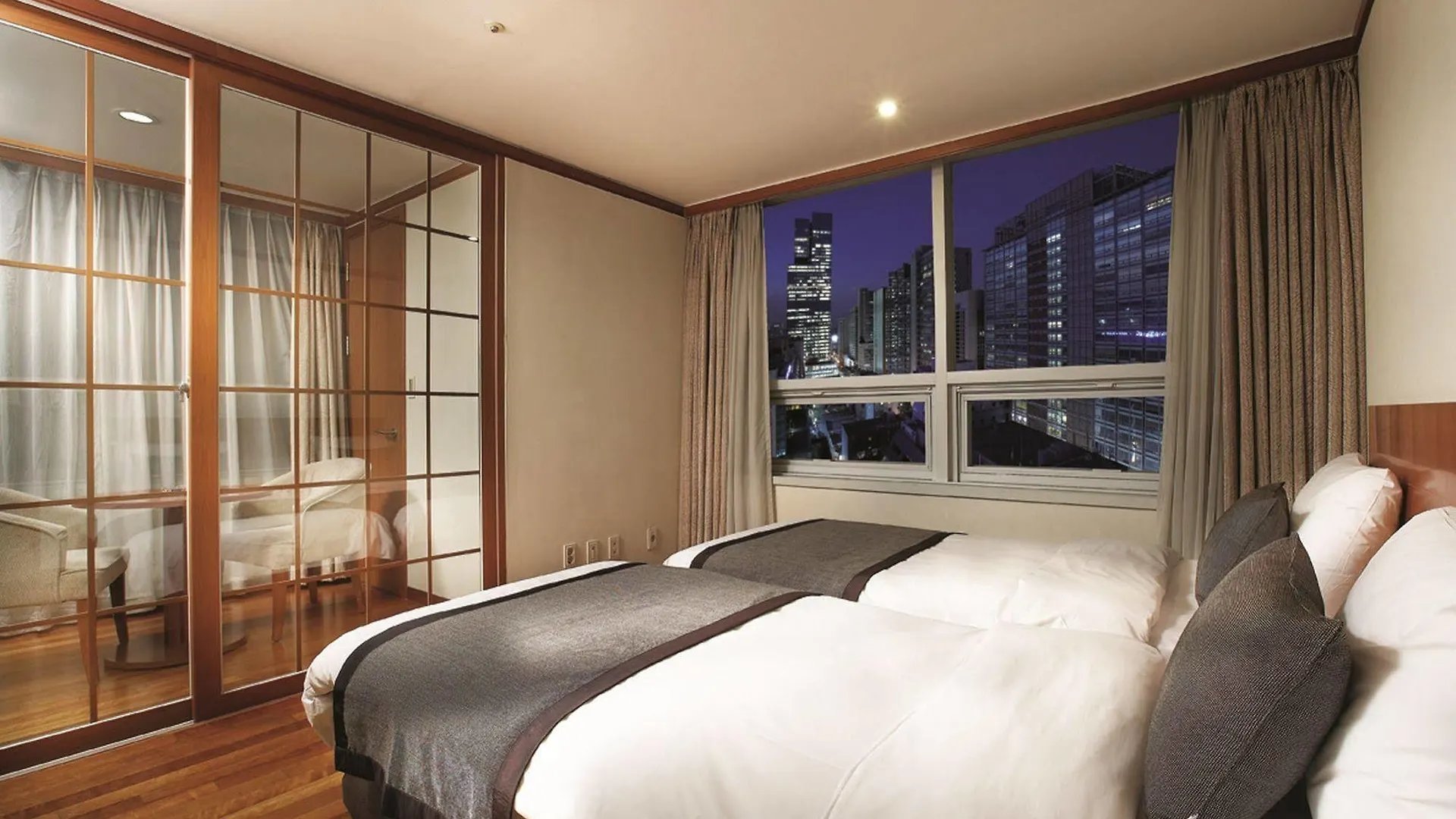 Coatel Chereville Seoul 3*,